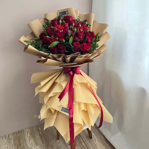 دسته گل ترکیبی رز قرمز کد 38