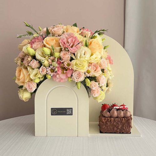 باکس گل و کیک گلبهی کد 262